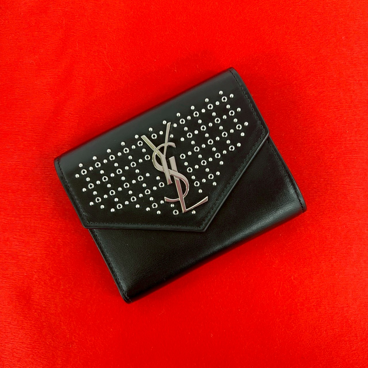 YSL ロゴ スタッズ二つ折り財布 レザー ブラック 52974