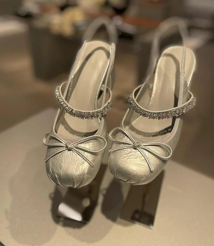 新作 パンプス ムートンシルバーリボンの太ヒールブーツ夏の外履きミドルヒールラインストーンメアリージェンハイヒールサンダル