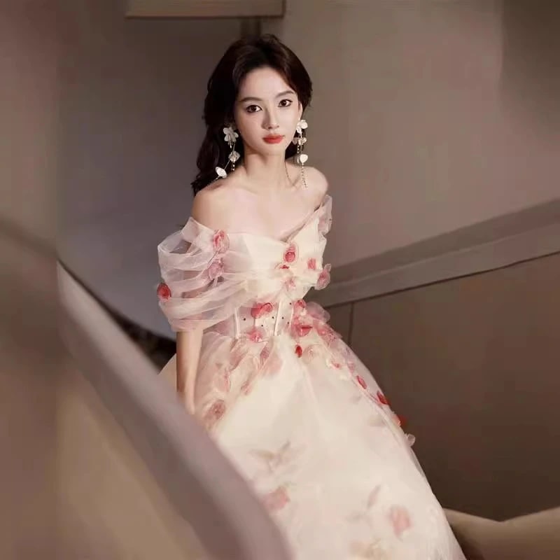 最安値に挑戦！パーティードレス ファッションオフショルダー 2026年新作 ステージ衣装 軽奢 小衆向け プリンセスドレス