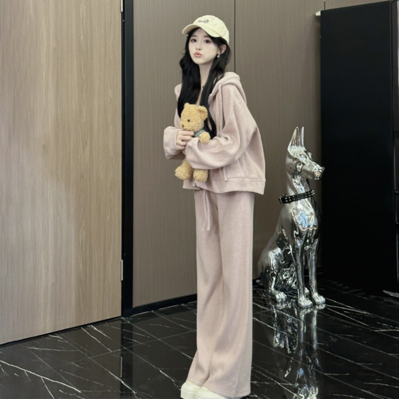 女性のための秋のミルクティースタイルマッチングセット2024秋冬ハイエンドファッションスウェットシャツスポーツスーツ