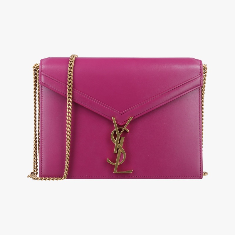 カサンドラマゼンタレザー532750MAL532750.0119中古