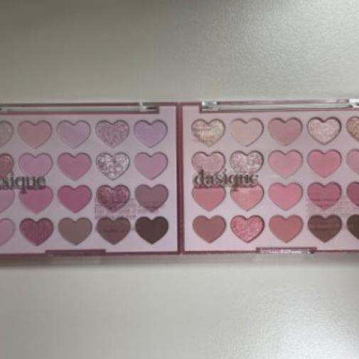 ムードシャドウパレット7種中タック1（企画／単品）