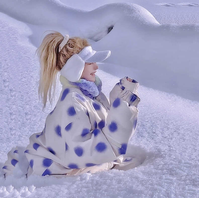 スノーボードウェア 2024 2025 上下セット レディース メンズ 防水15000 ジャケット アウター パンツ ドット柄 スノボー スキーウェア スノボウェア 韓国風 防水防寒防雪保温防風