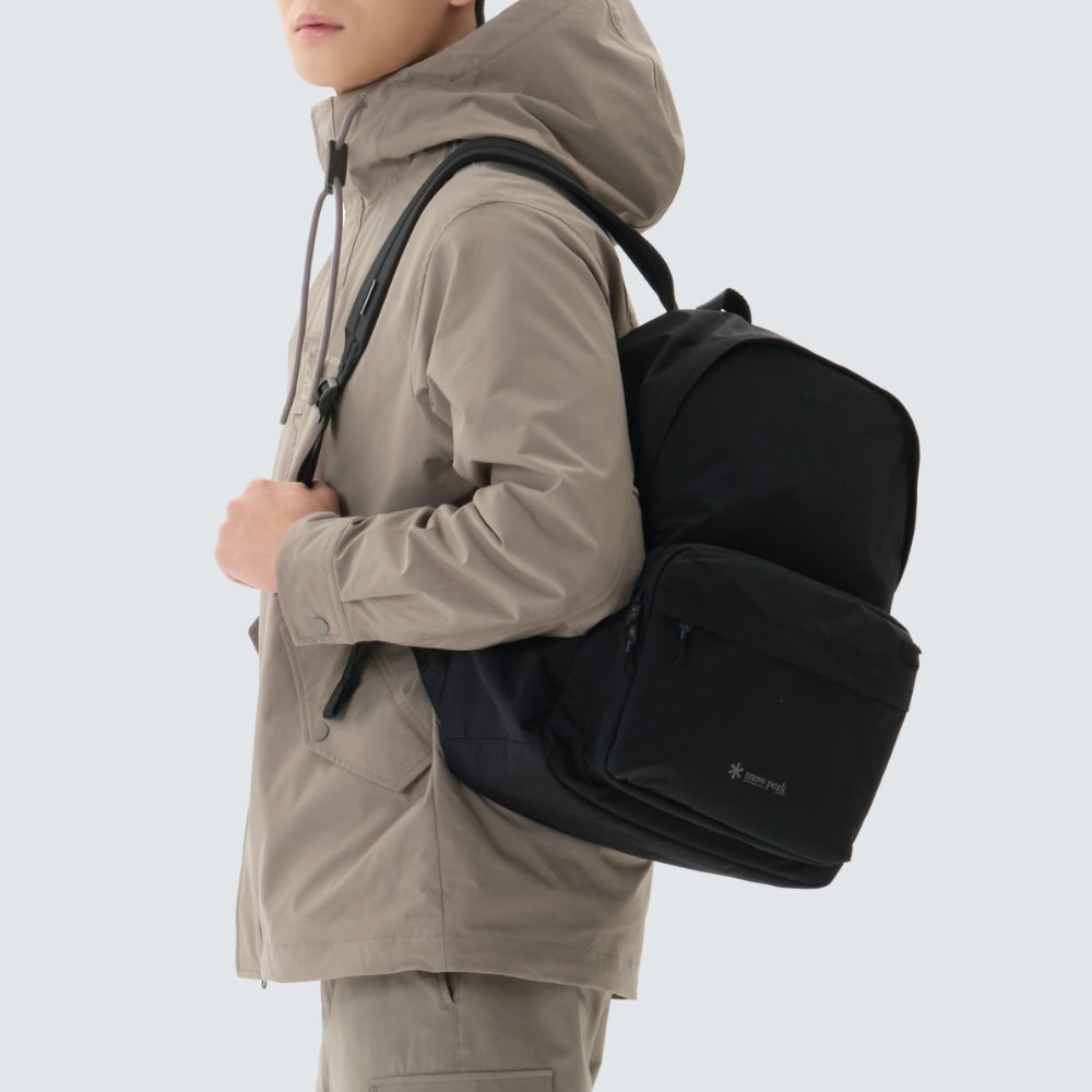 スノーピークアパレルデュアルテッククラシックバックパック 22L ブラック (S26SUFBP36)