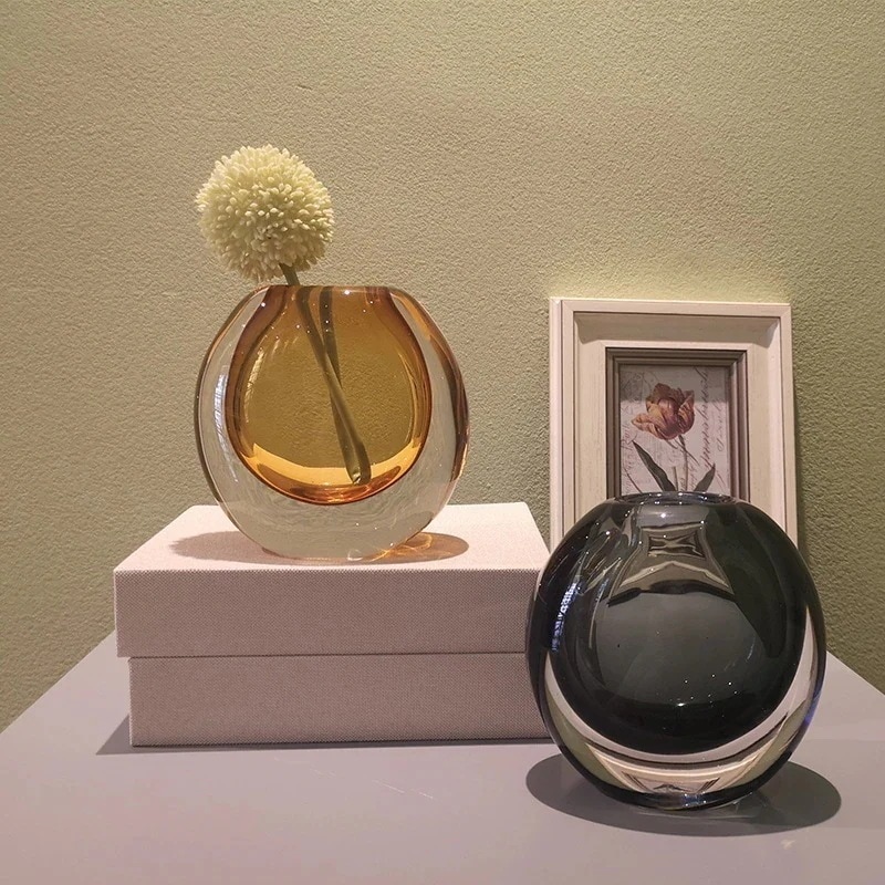 クリエイティブ シンプル モダン ガラス花瓶 ライト ラグジュアリー モデルルーム r n r n