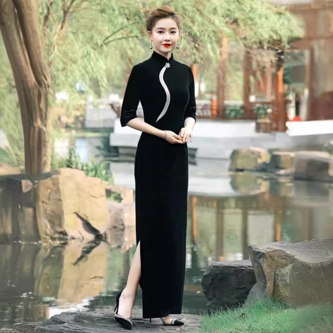 チャイナドレス 優雅な紫の半袖若いファッション気質舞台を歩く長いチャイナドレス