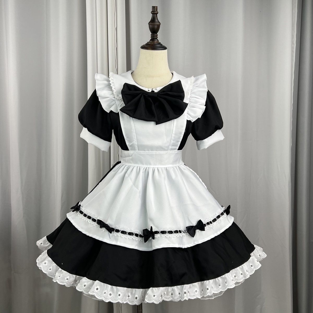 白黒半袖メイド服日常ロリ衣装フルセット女子学生可愛い女装ギャングロリータコス服