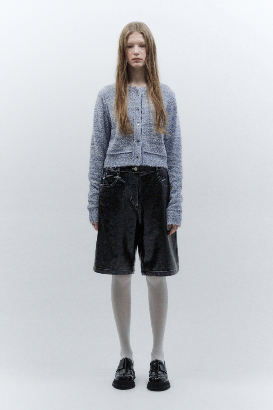 【INSILENCE】 VEGAN LEATHER BERMUDA PANTS : BLACK