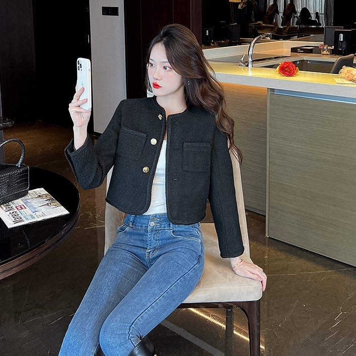 アウター ジャケット ノーカラー 金ボタン シングルブレスト ショート丈 長袖 大人可愛い シンプル お洒落 こなれ感 普段使い 5,391円