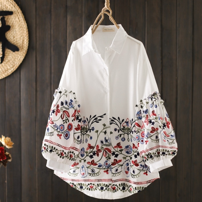 レディース トップス シャツ 普通丈 長袖 ボリューム袖 袖あり 襟付き 角襟 刺繍 前開き 異国風 ボタン 切り替えデザイン 綿 かわいい 大人可愛い カジュアル おしゃれ レトロ アジアン