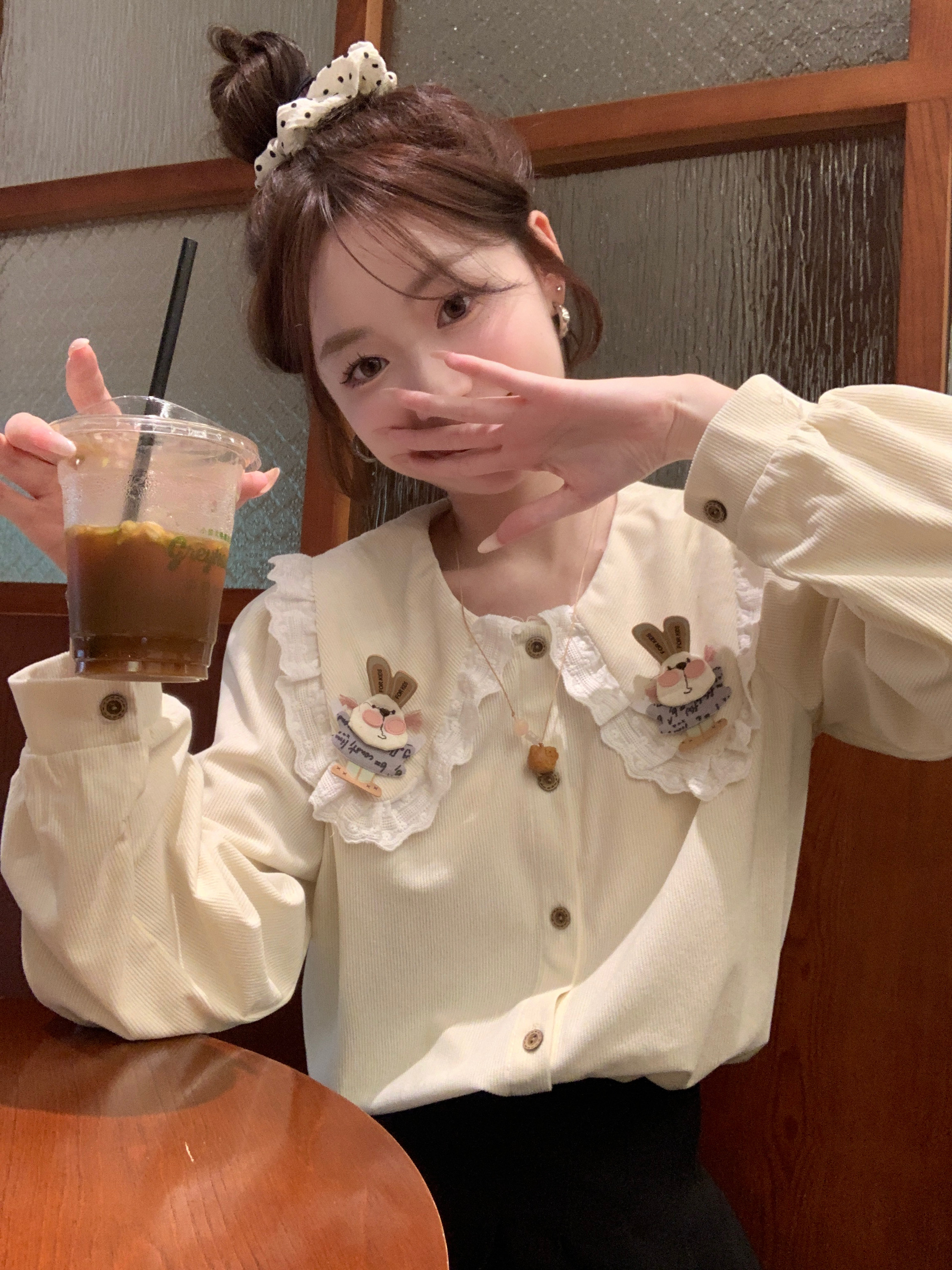 コーデュロイシャツ 可愛い 年齢軽減 バニードール 襟ガール 長袖シャツ 和レトロ文芸シャツ 春秋