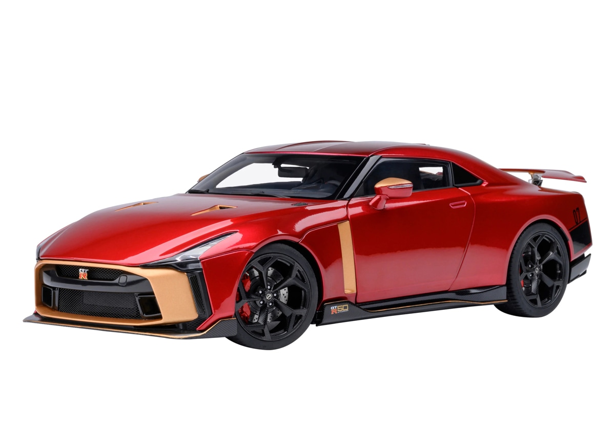 オートアート 1/18 NISSAN GT-R50 by ITALDESIGN （メタリック・レッド/ゴールド）【77514】 ミニカー AUTO 77514 ニッサン GT-R50 by イタルデザ