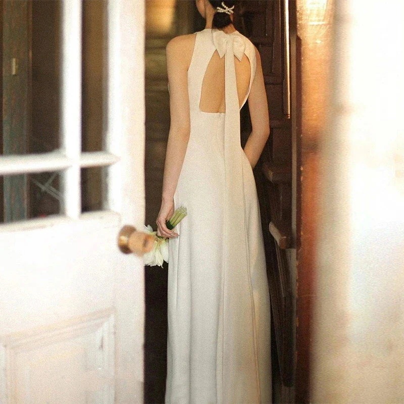 赤 セクシー 背開き ホルターネック 二次会ドレス ロングドレス サテンドレス ウェディングドレス リボン ホワイト 白 無 お急ぎください二次会ドレス 可愛い 新作入荷 ノースリーブ 二次会 ロング