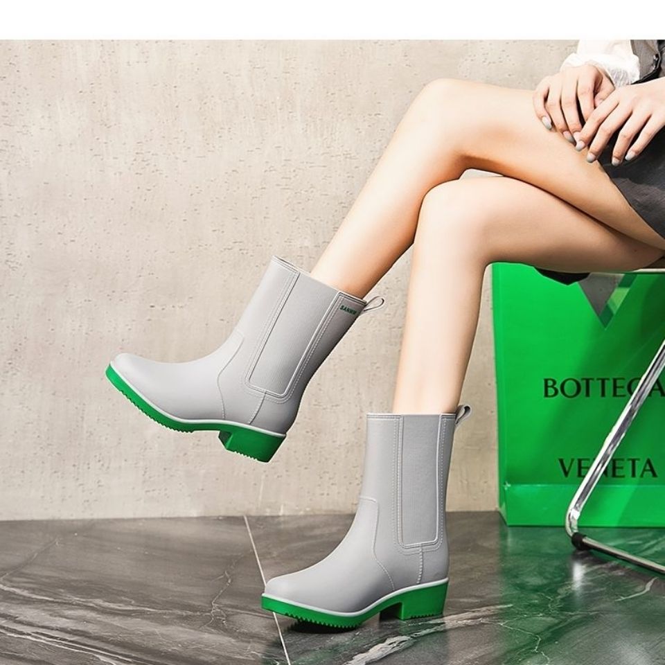 準備したいレイングッズ レイングッズファッショナブルなノンスリップ防水ミッドカーフレインブーツラバーシューズロングブーツ スタイルアップ！ヒールパンプス