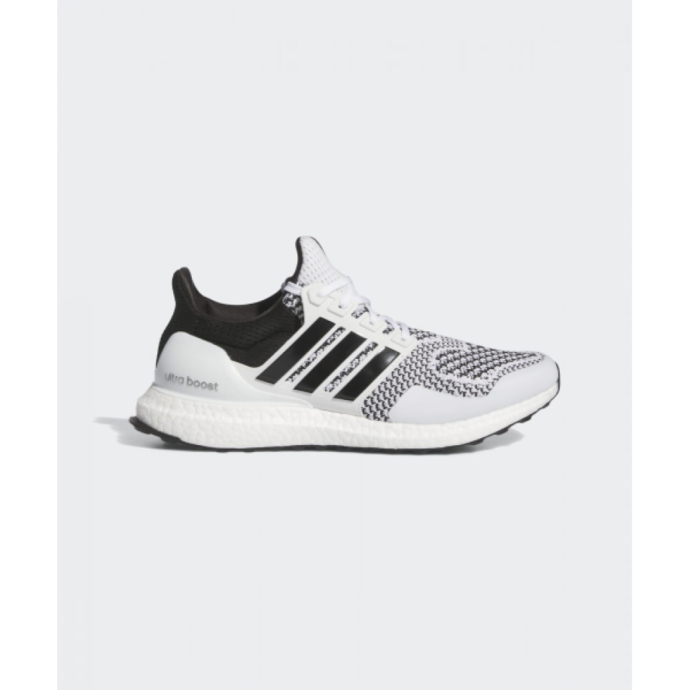 アディダスウルトラブースト 1.0-ホワイト:ブラック/ IH4924 22,010円