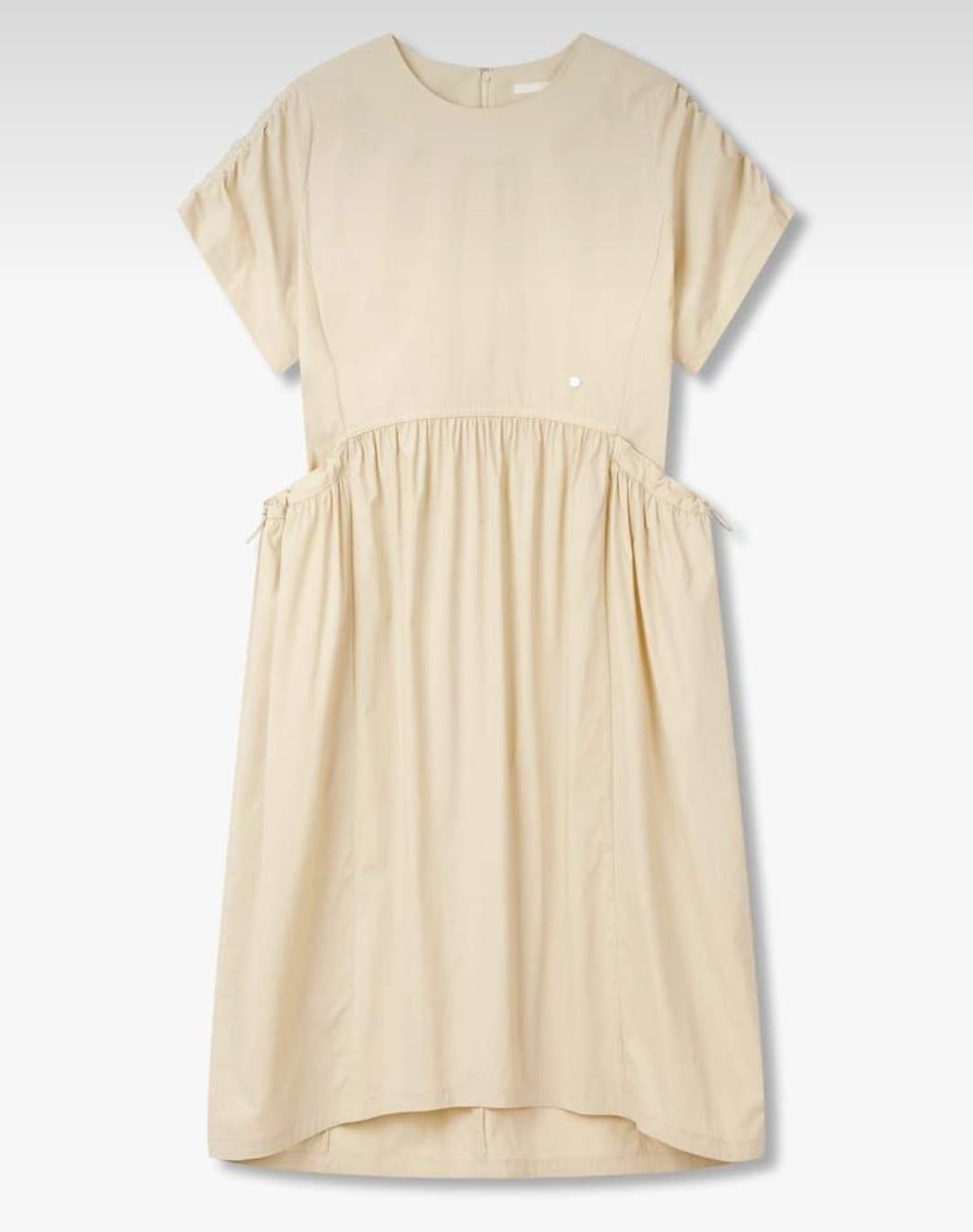 GCUT シャーリング ディテール ショート スリーブ ドレス 21,304円