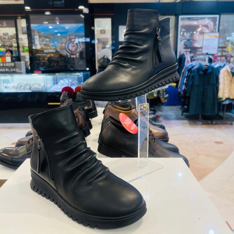 by 女性アンクルブーツ 112446026