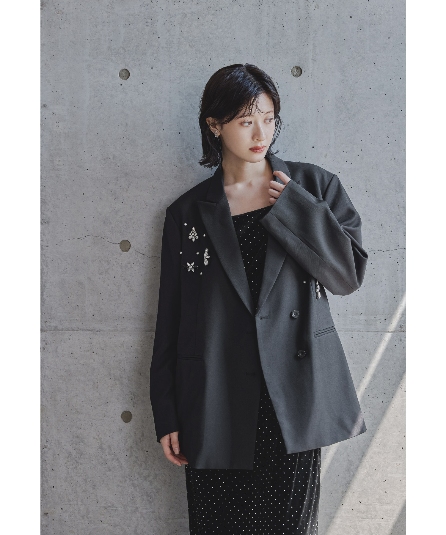ジュエルシャインボクシージャケット レディース 結婚式 ビジュー テーラード 羽織 アウター 長袖 オーバーサイズ 体型カバー お呼ばれ パーティー 二次会 披露宴 謝恩会 成人式 同窓会 入学式