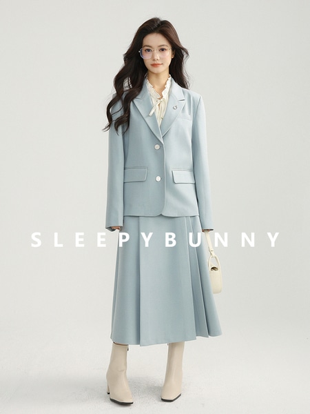 Sleepy Rabbit ブルー春秋スカートスーツ肩パッド