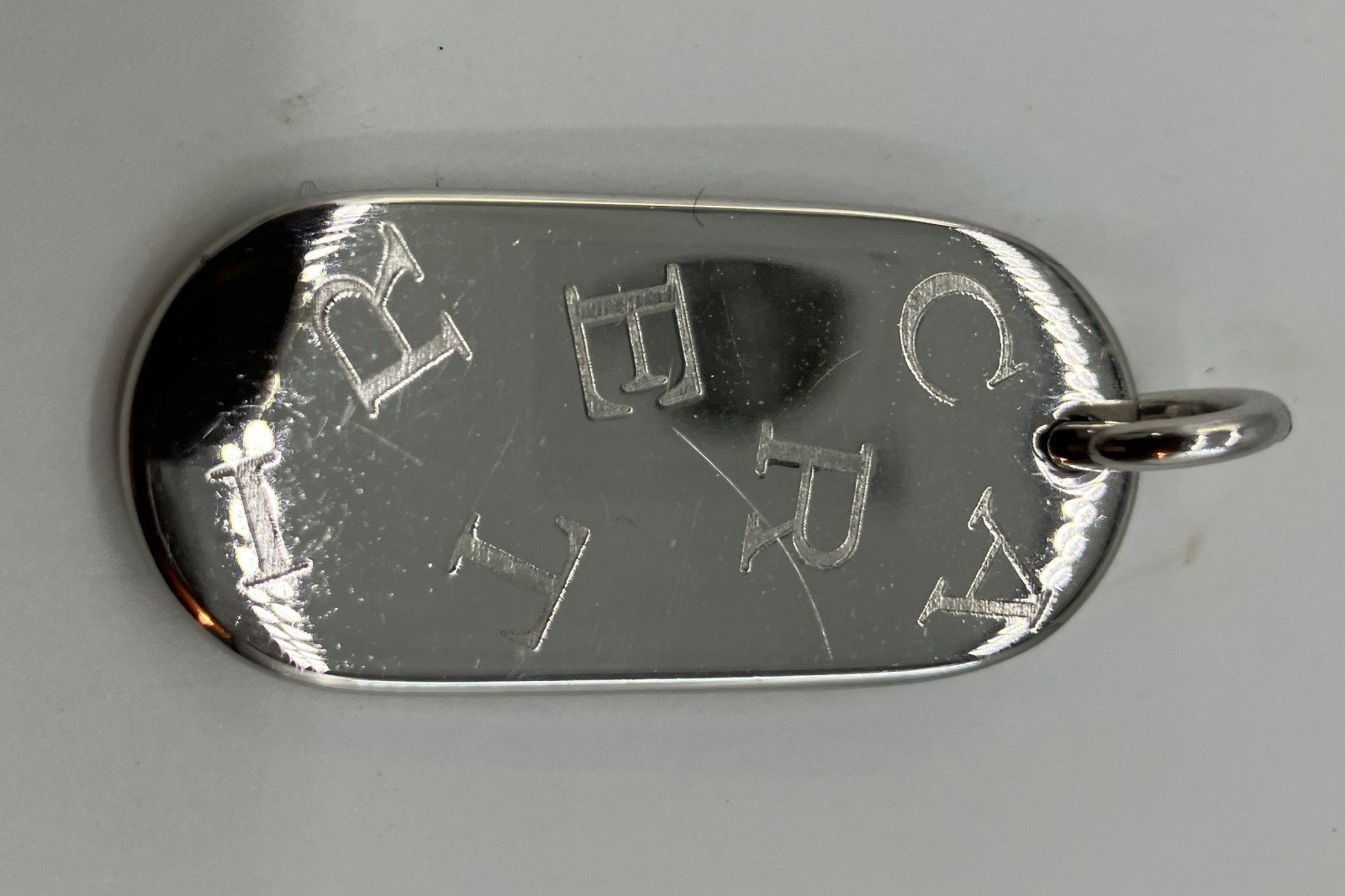 チャーム　トップ シルバー　4.1×1.9ｃｍ（1.61×0.75 inch）