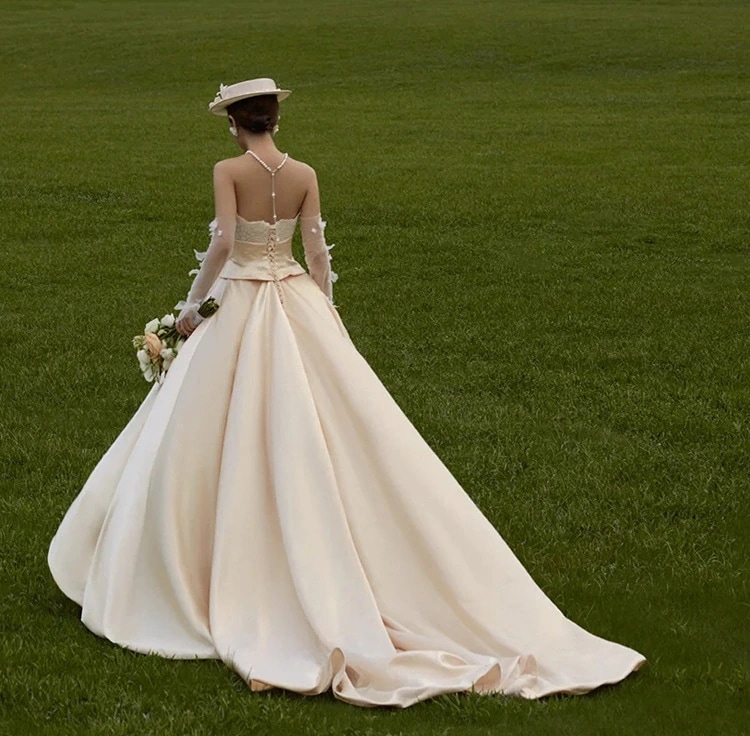 写真スタジオ屋外旅行結婚式の写真をテーマに服を着たレトロカッフォト写真テールドレス