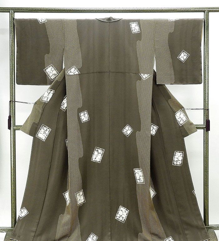 小紋 未着用超美品 正絹 幾何模様 身丈166.5cm 裄丈66.5cm 小紋 未使用 新古品 着物