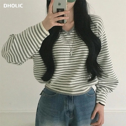 [メガ割りSALE]Vネックドロップショルダーボーダーニット