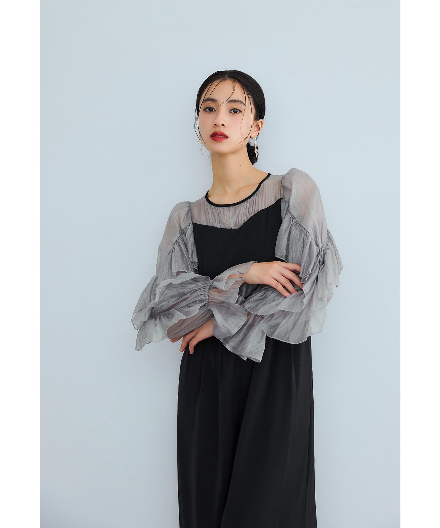 シアーフリルパンツドレス パーティードレス 結婚式 オールインワン ワイドパンツ シフォン シアー 長袖 無地 シンプル ロング丈 お呼ばれ パーティー 二次会 披露宴 謝恩会 成人式 同窓会 13,860円