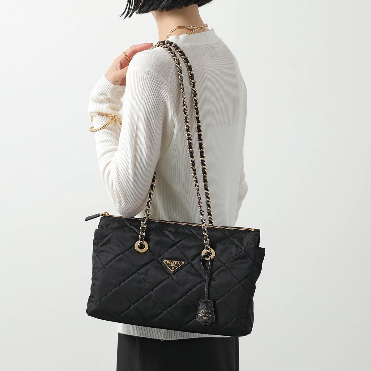 PRADA プラダ ショルダーバッグ 1BG551 2AOS レディース トーバッグ クロスボディ Re-Nylon チェーン トライアングルロゴ キーリング 鞄 F0002/NERO