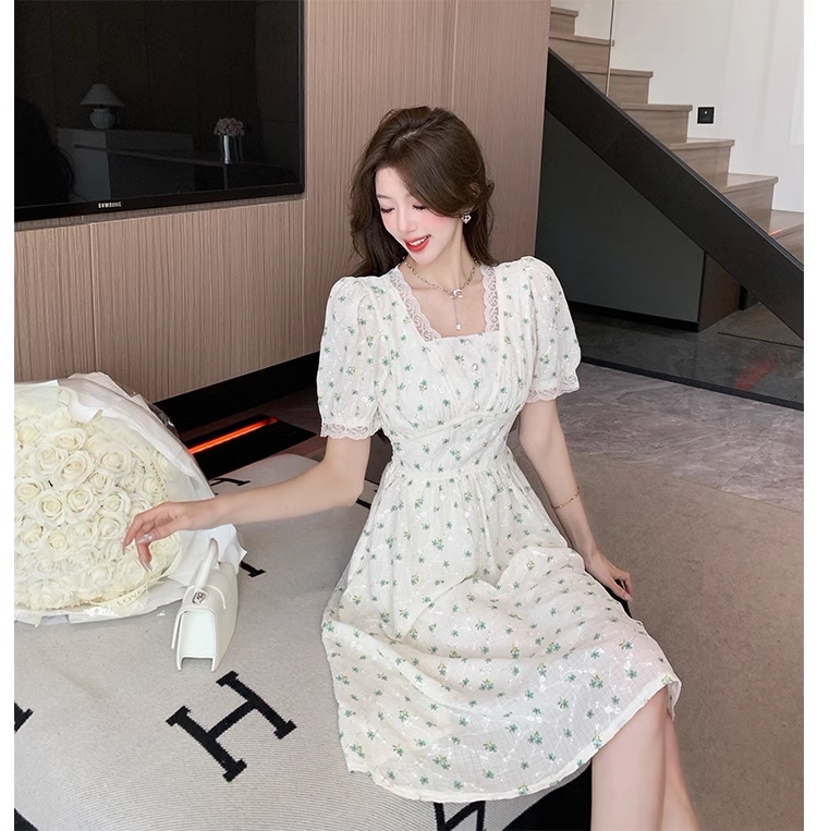 フレンチ スクエアカラー パフスリーブ スモール フェアリー スリム ドレス 個性的 ワンピース ロング ロング丈 袖あり 半袖 Vネック 襟なし かわいい 大人可愛い 大人 上品 おしゃれ お洒落