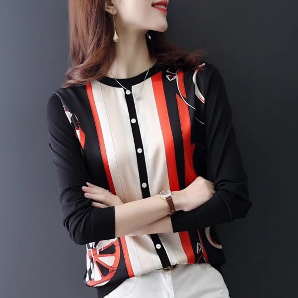 レディース ニット セーター プルオーバー 長袖 クルーネック 襟なし バイカラー 配色 薄手 大人可愛い きれいめ シンプル 上品 おしゃれ こなれ感 ラフ 個性的 クール モード系 エレガント