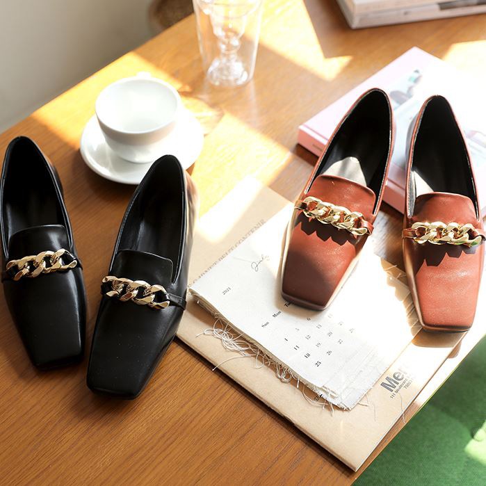 [韓国ファッション]ゴールドチェーン 楽ちん ローファー