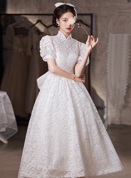 ウェディングドレス 大人っぽい ハイネック 姫袖 背中見せ 贅沢な小花総レース リボン 結婚式
