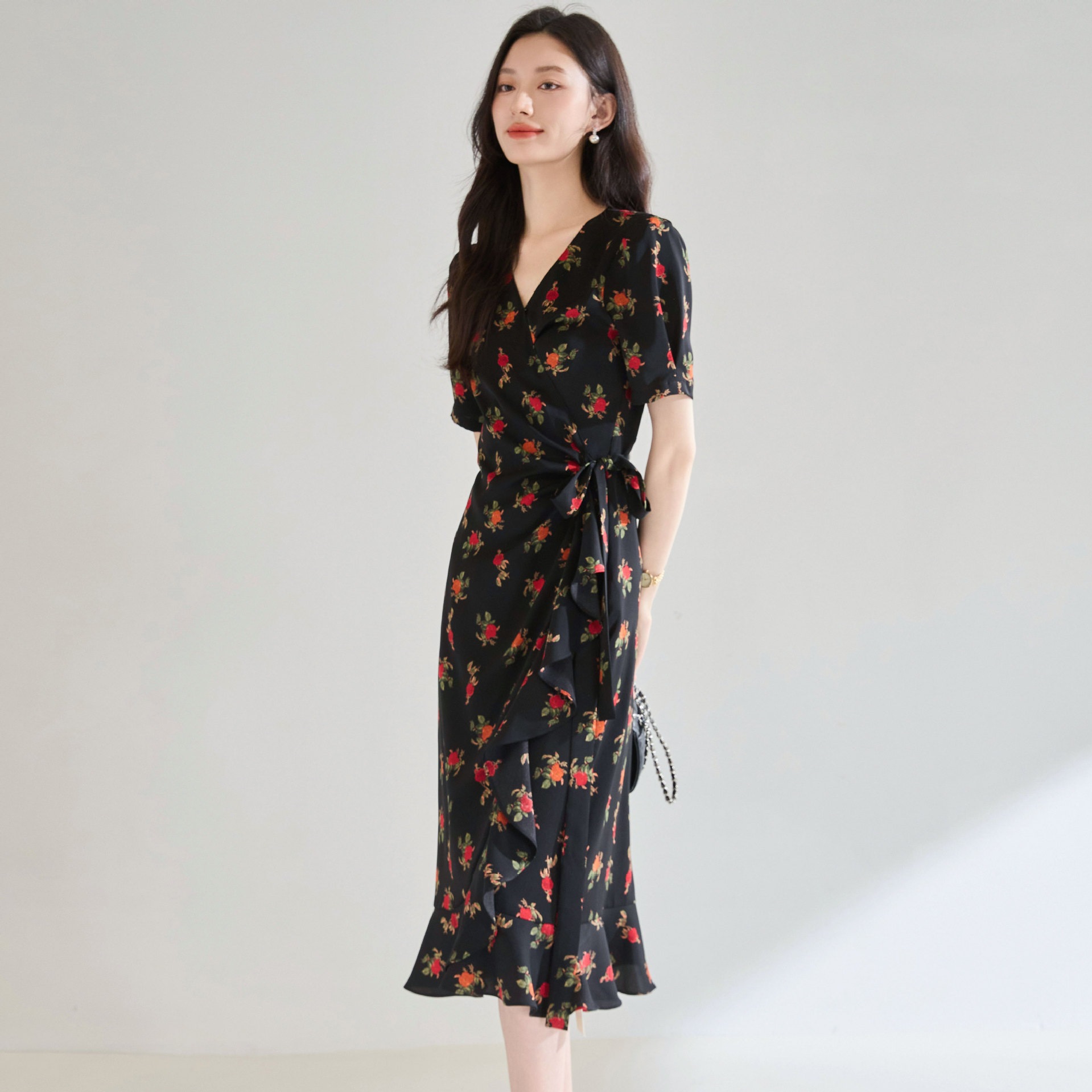 【送.料.無.料.急速発送】ローズシフォンプリントフリルの茶休スカートウエストリボン巻きワンピース