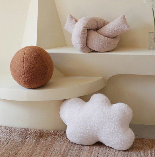 クッション インテリア 雲 ボール クッション ユニーク シンプル ナチュラル 韓国インテリア かわいい おしゃれ シンプル 無地 きれいめ 上品 高見え 高級感 リビング ソファー ベッド 寝室 座