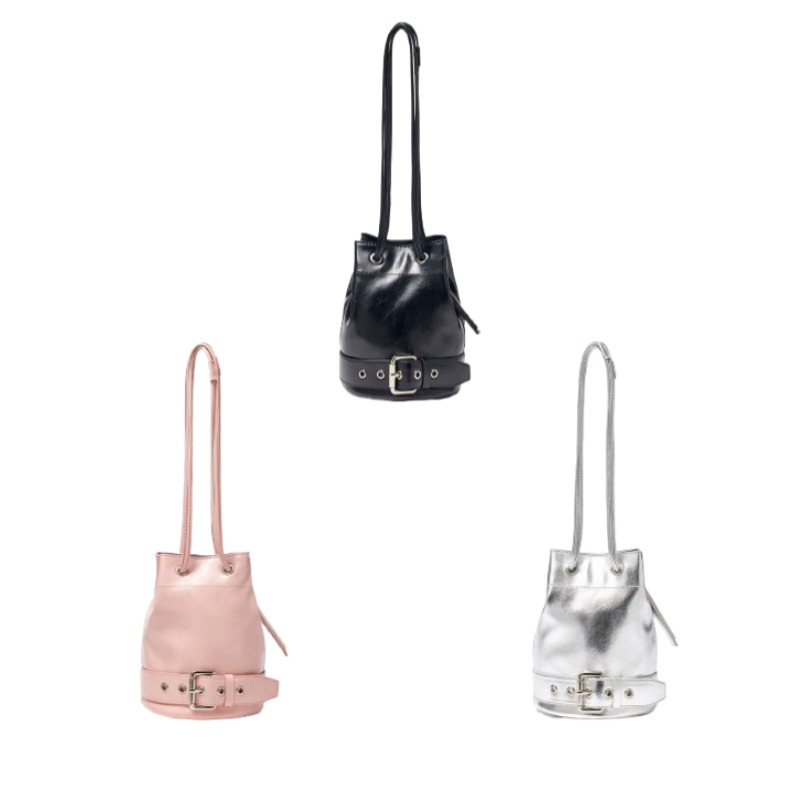 Qoo10] Matin Kim BELTED MINI BUCKET B : バッグ・雑貨