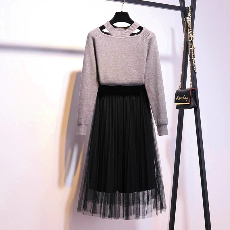 レディース 2点セット ニット ショルダーカット チュールスカート セットアップ カジュアル 可愛い フェミニン きれいめ 上品 エレガント おしゃれ お出かけ オフィス お呼ばれ グレー ブラック