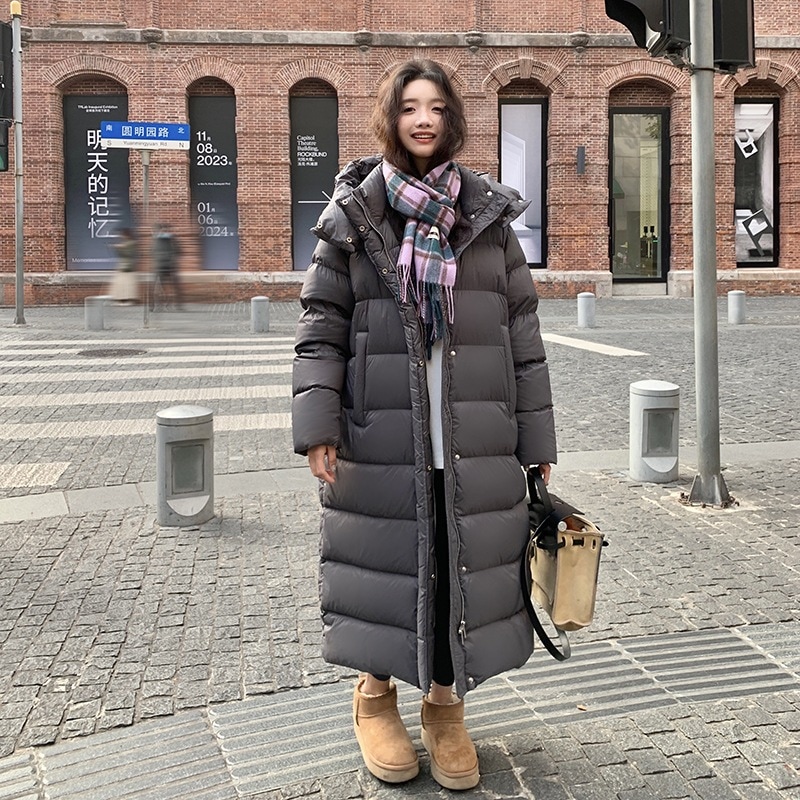 軽い暖かいフード付きホワイトダックダウンジャケット2024新しいロング厚く暖かい膝ジャケット