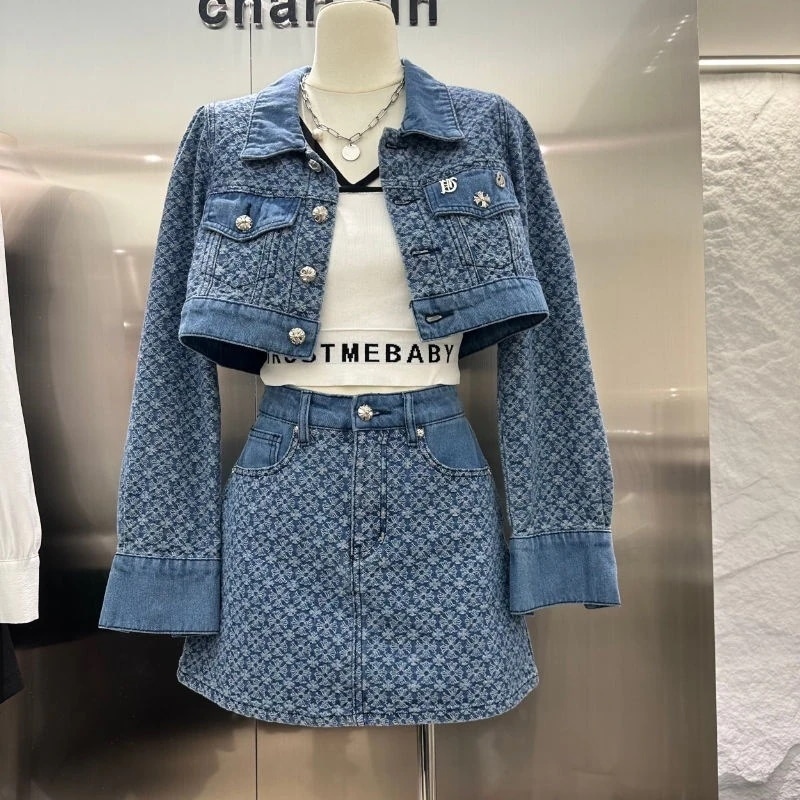 ハイエンドのカスタマイズ-デニムスーツ女性 2025 春の新スタイル気質年齢を減らすファッションジャケットスカート 2 点セット小さな香り 6,033円