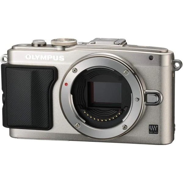 【中古】オリンパス OLYMPUS E-PL6 ボディ シルバー SDカード付き