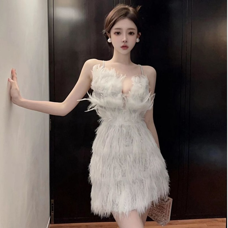 重工業誕生日イブニングドレス女性秋と冬セクシーなホワイトサスペンダードレス