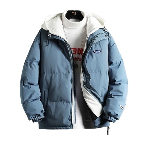 綿入れの男のコート冬の厚手の男の人の綿入れの服と帽子の綿入れのパンの服の男の人