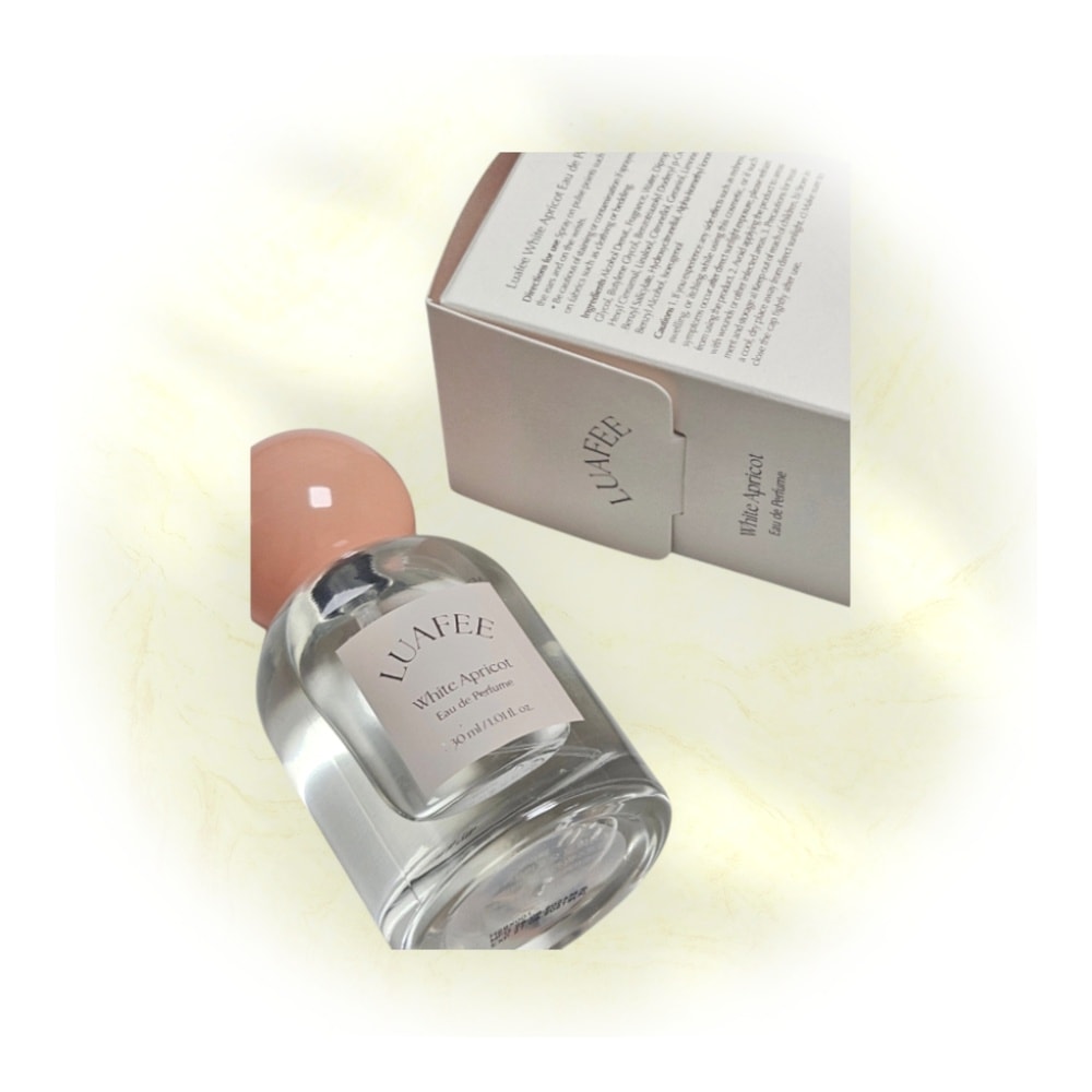 ホワイトアプリコット オードパルファム 30ml [ジューシーなピーチ香り+フルーティ+やわらか]