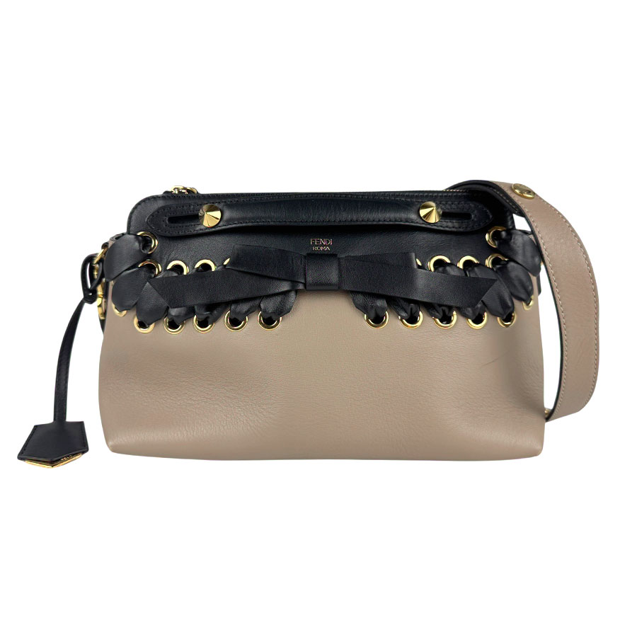 フェンディ FENDI ショルダーバッグ ハンドバッグ バイ ザ ウェイ ミディアム レザー ベージュ×ブラック レディース 8BL124 A414 z6687 53,880円