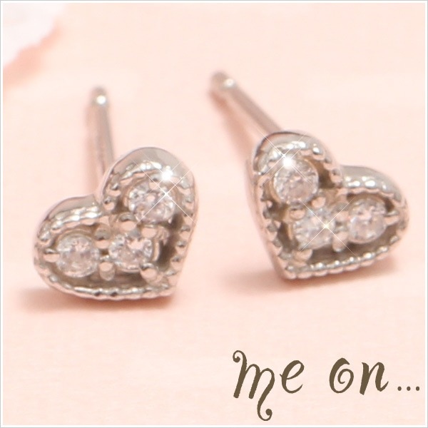 me on... K10ホワイトゴールドダイヤモンドハートモチーフピアス 発送目安：２３週間