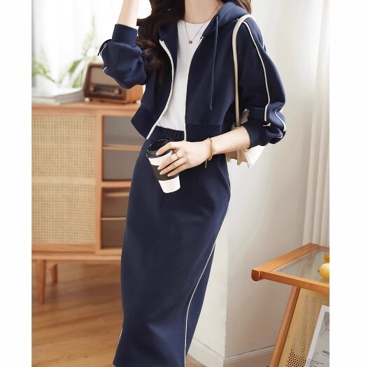 スエットシャツ スカート 2点セット セットアップ ツーピース スポーツカジュアル 膝下 長袖 かわいい 大人可愛い きれいめ シンプル カジュアル 大人 上品 おしゃれ お洒落 かっこいい 大人女子