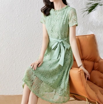 刺繍 レース ショートドレス リボン ワンピース ひざ丈 半袖 Uネック セミフレア スリム 細身 ストレート Aライン ウエストリボン 透け感 薄手 かわいい 大人可愛い シンプル 大人 上品