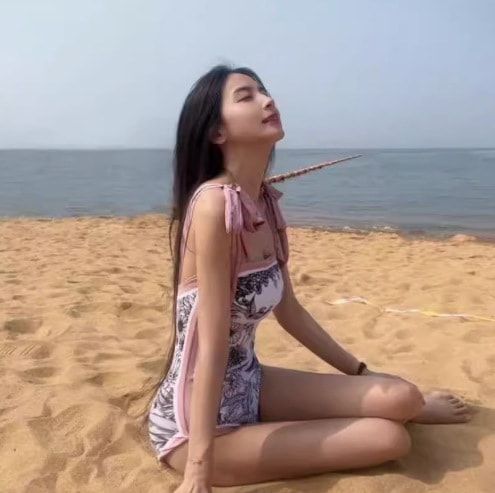 水着 スイムウェア レディース ワンピース 体型カバー パッド無し 伸縮性 かわいい 大人可愛い きれいめ 大人っぽい おしゃれ お洒落 主役級 存在感 フェミニン 花柄 リゾート 旅行 温泉 プール