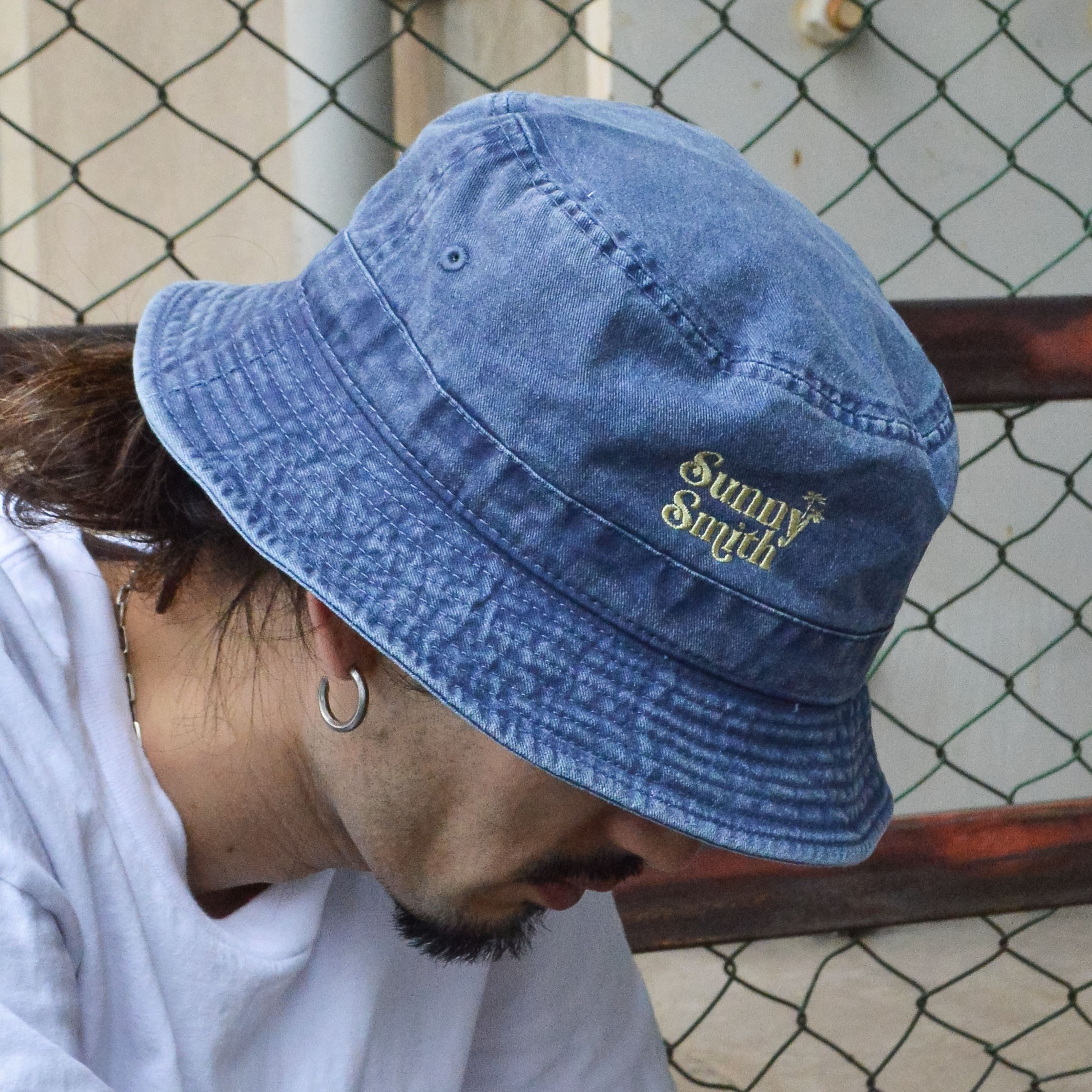 SUNNY SMITH ヤシの木ロゴ刺繍ピグメントバケットハット