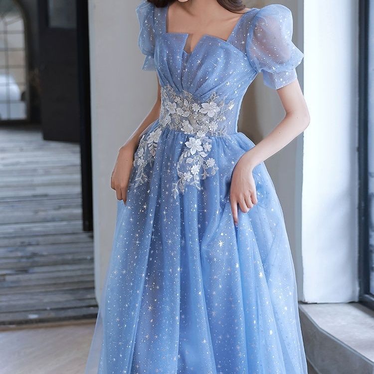 青いドレス女性気質エレガントなホストテクスチャバースデー学生アート試験